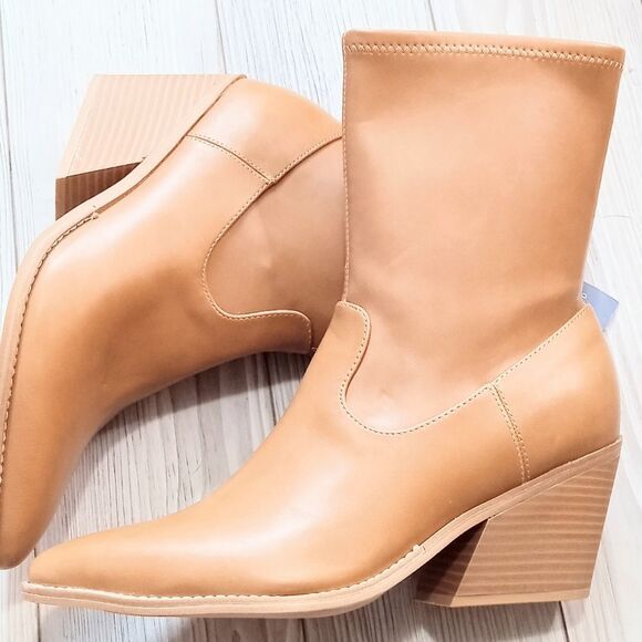 (16-4155)   Universal Thread Aubree Boots Sz 8 - Picture 6 of 10